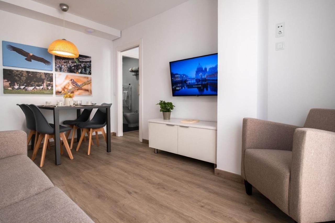 Luxor Torre Del Clavero Apartments Salamanca Luaran gambar