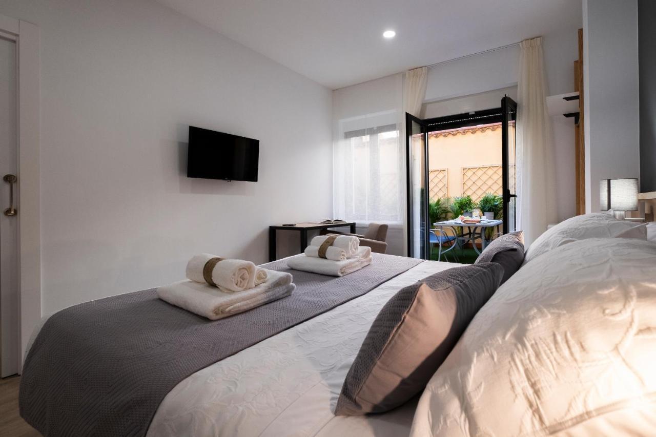Luxor Torre Del Clavero Apartments Salamanca Luaran gambar